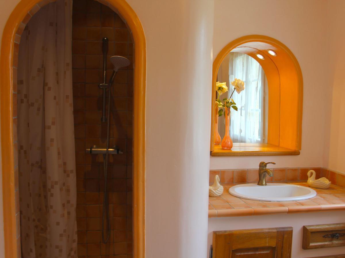 Peaceful Villa In Saint Paul De Vence With Pool Εξωτερικό φωτογραφία