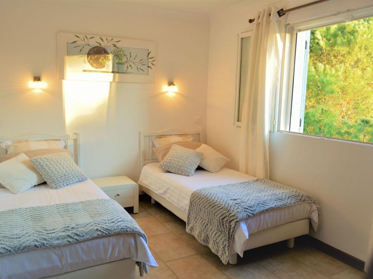 Peaceful Villa In Saint Paul De Vence With Pool Εξωτερικό φωτογραφία